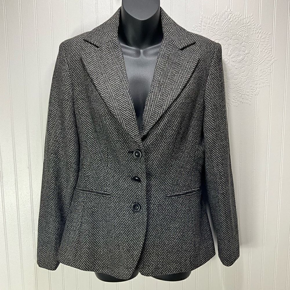 TAYLOR B. MOSS Blazer